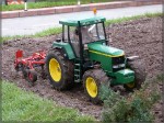 (03) John Deere